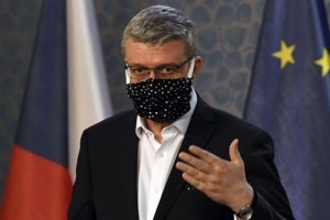 Scénář otevírání obchodů zveřejní vláda v úterý