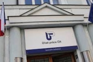 Neříct úřadu práce včas o neschopence vede k vyřazení z evidence